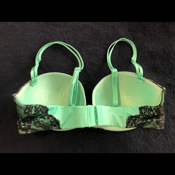 Mint Green with black lace bra - Picture 3 of 4